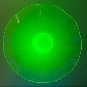 VTG Depression Uranium Vaseline Glass Fluted Ruffled Rim Centerpiece 13"x13"x4"